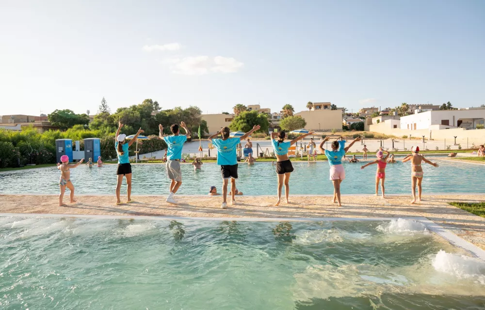 animazione ballo piscina