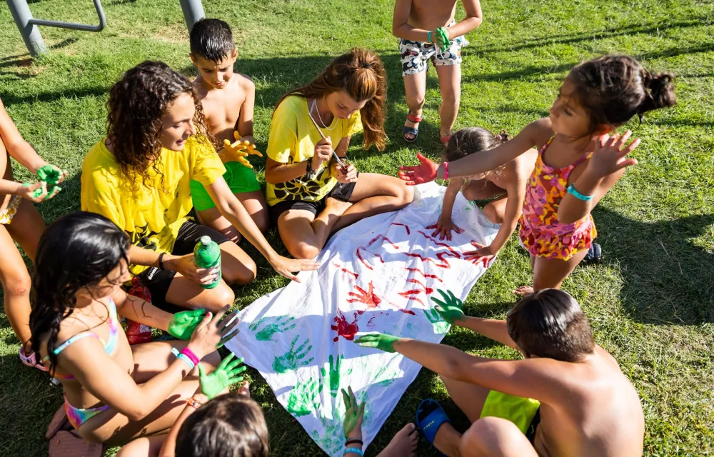 lavori mini club erba