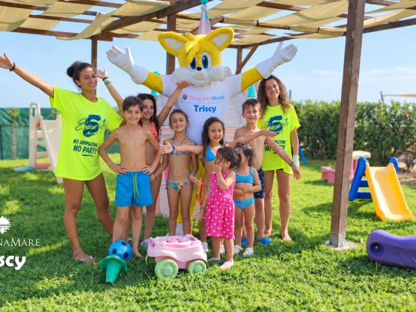 trisci animazione mini club