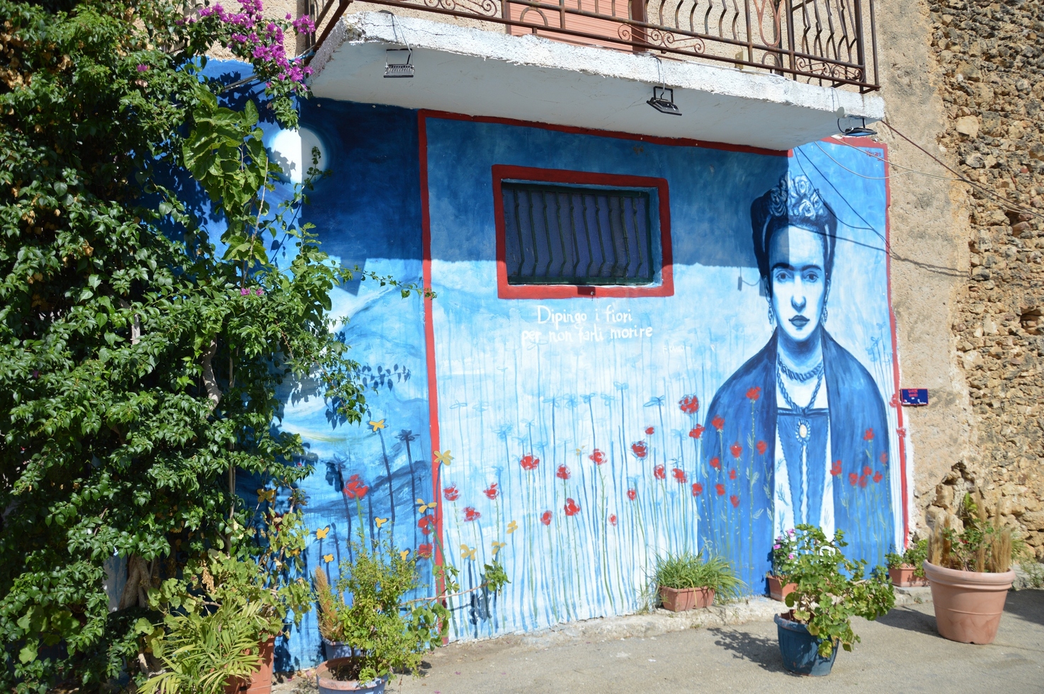 borgo parrini murales frida kahlo